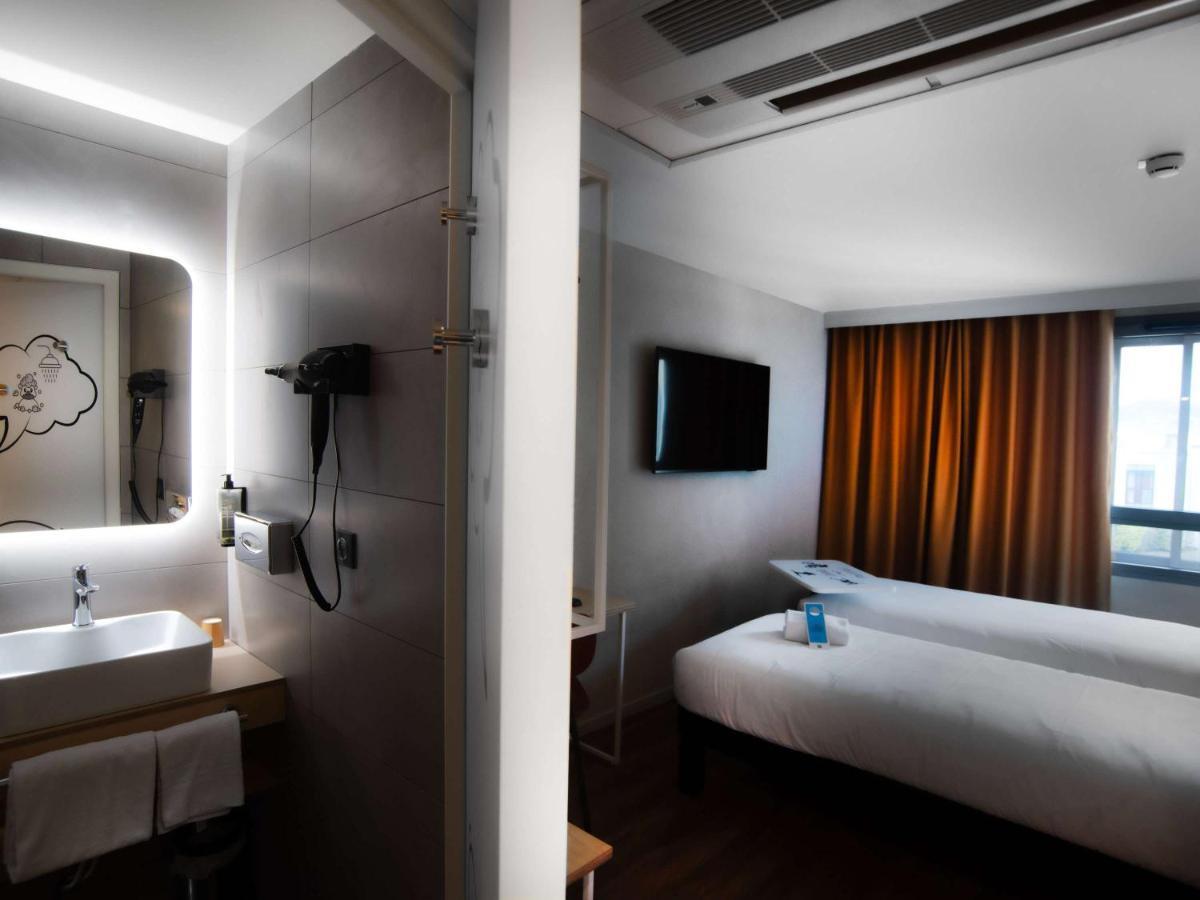 Ibis Styles Clermont-Ferrand Aeroport Ξενοδοχείο Εξωτερικό φωτογραφία