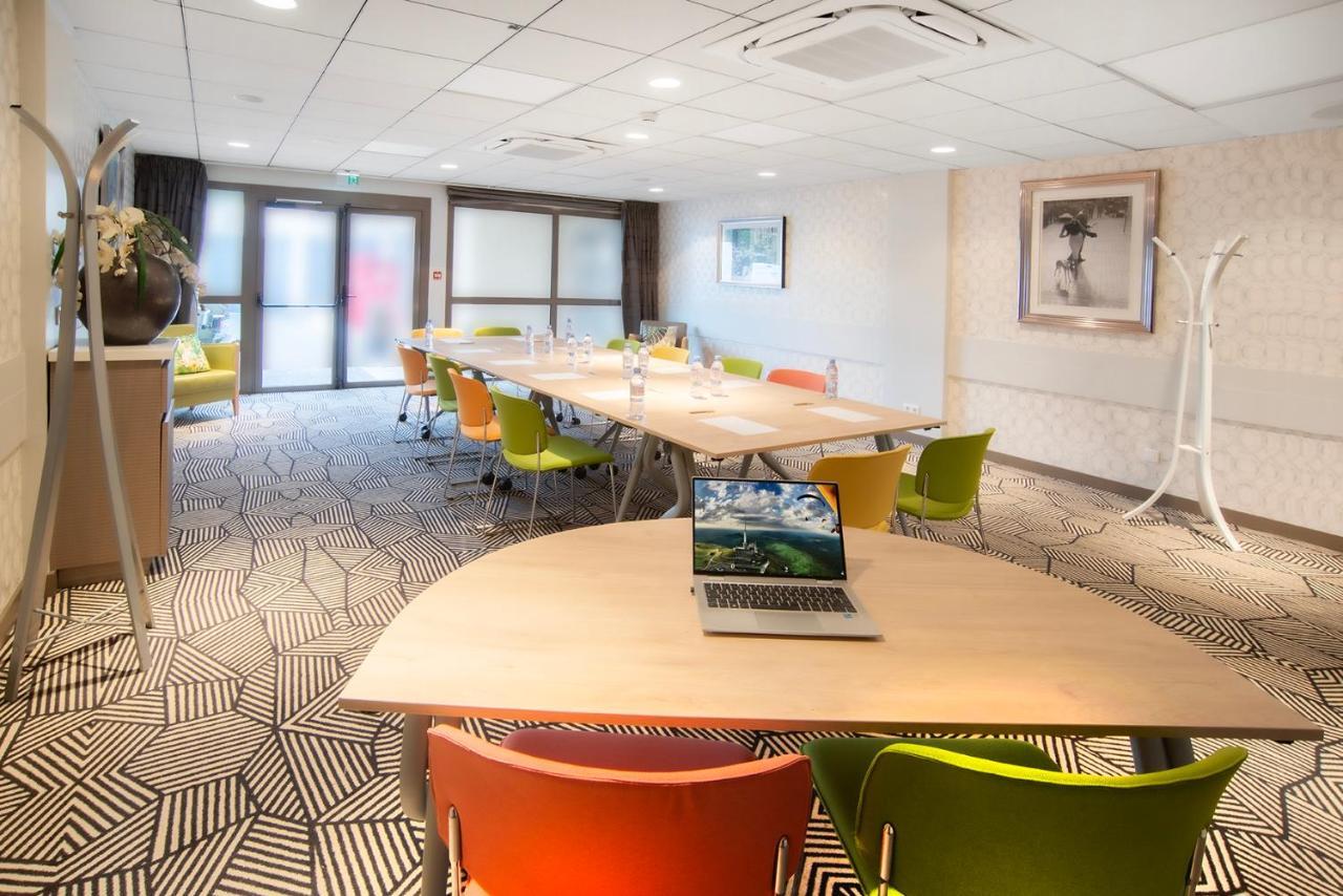 Ibis Styles Clermont-Ferrand Aeroport Ξενοδοχείο Εξωτερικό φωτογραφία